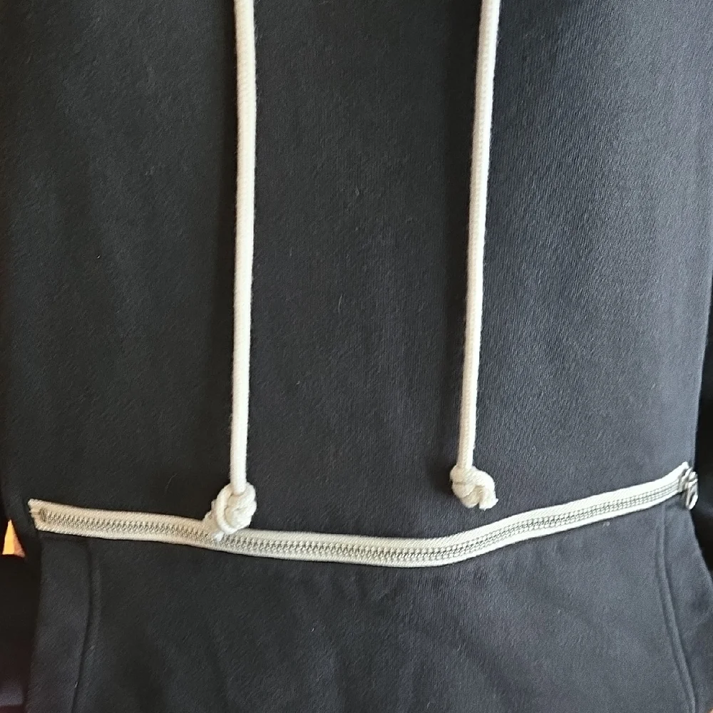 Houston Rockets Nike Standard Issue Black Hoodie with White Drawstrings - Picture 5 of 7